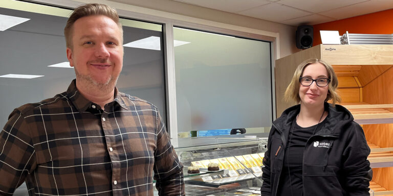 Suomen myymäläkaluste: logistiikkakumppanuus on muutakin kuin kuljetuksia